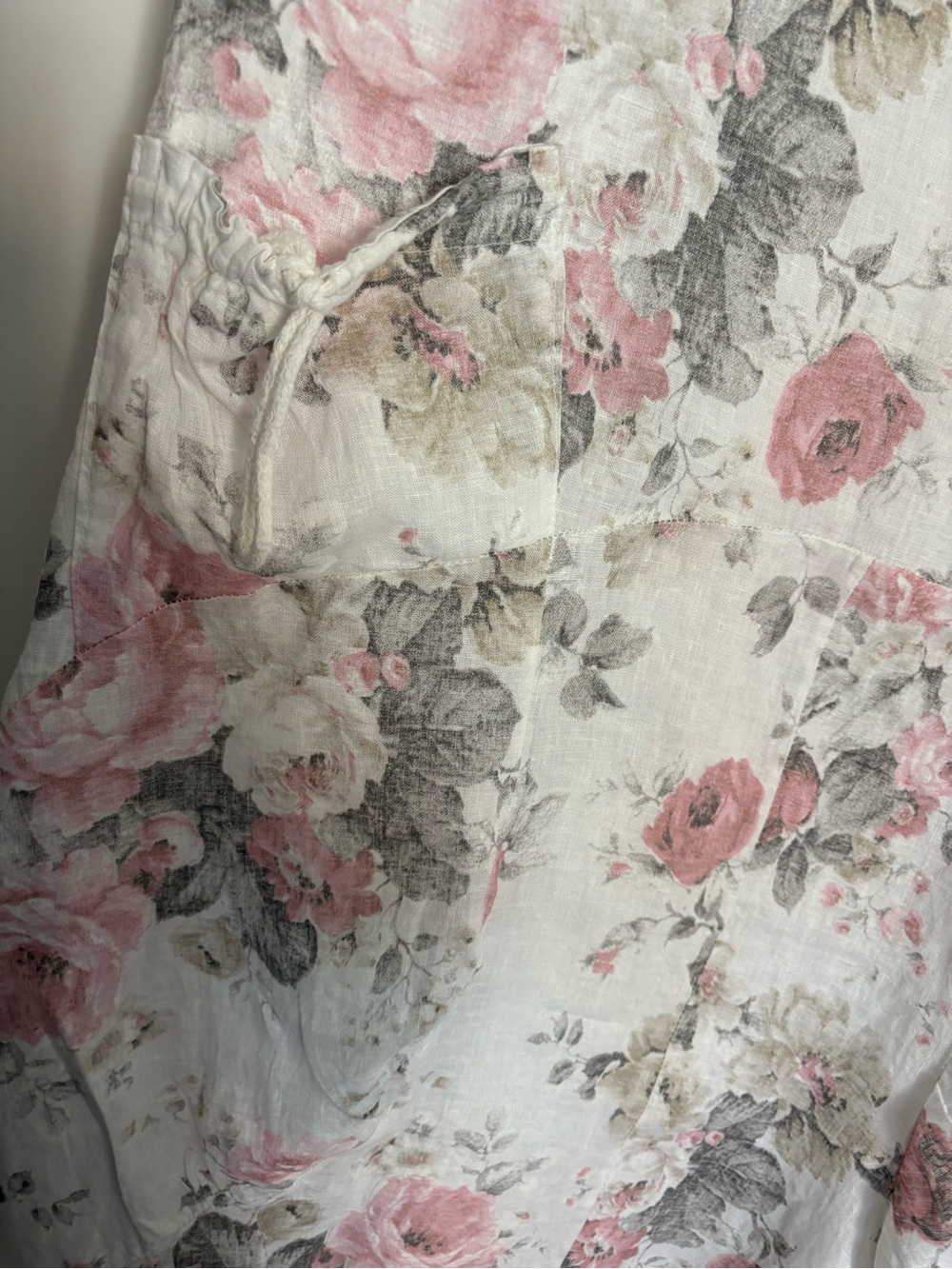 Floral Sleeveless Linen Dress in Light Pink by - Picture 4 of 10